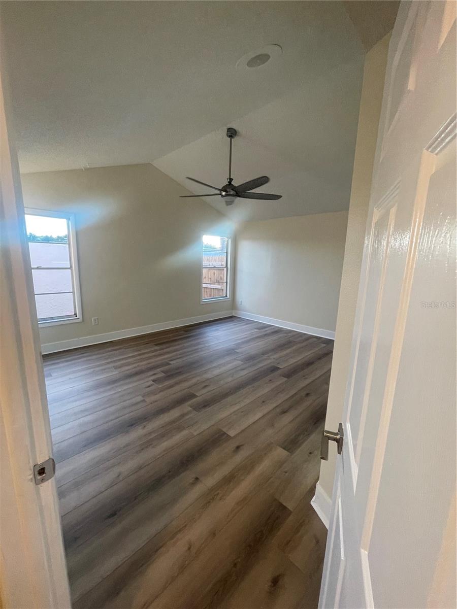 BAYPORT WEST PH I - Residential Lease