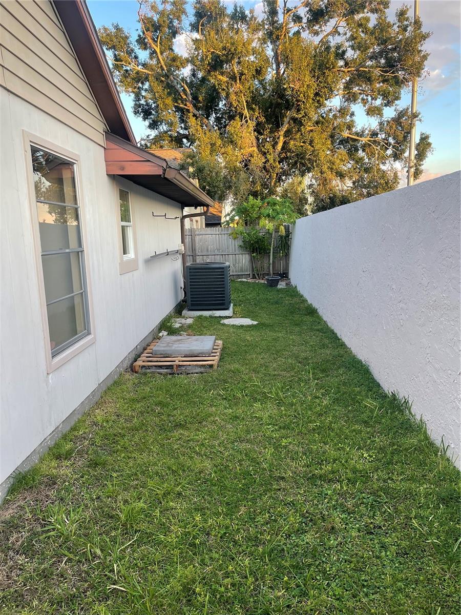 BAYPORT WEST PH I - Residential Lease