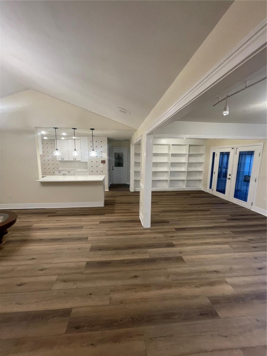 BAYPORT WEST PH I - Residential Lease