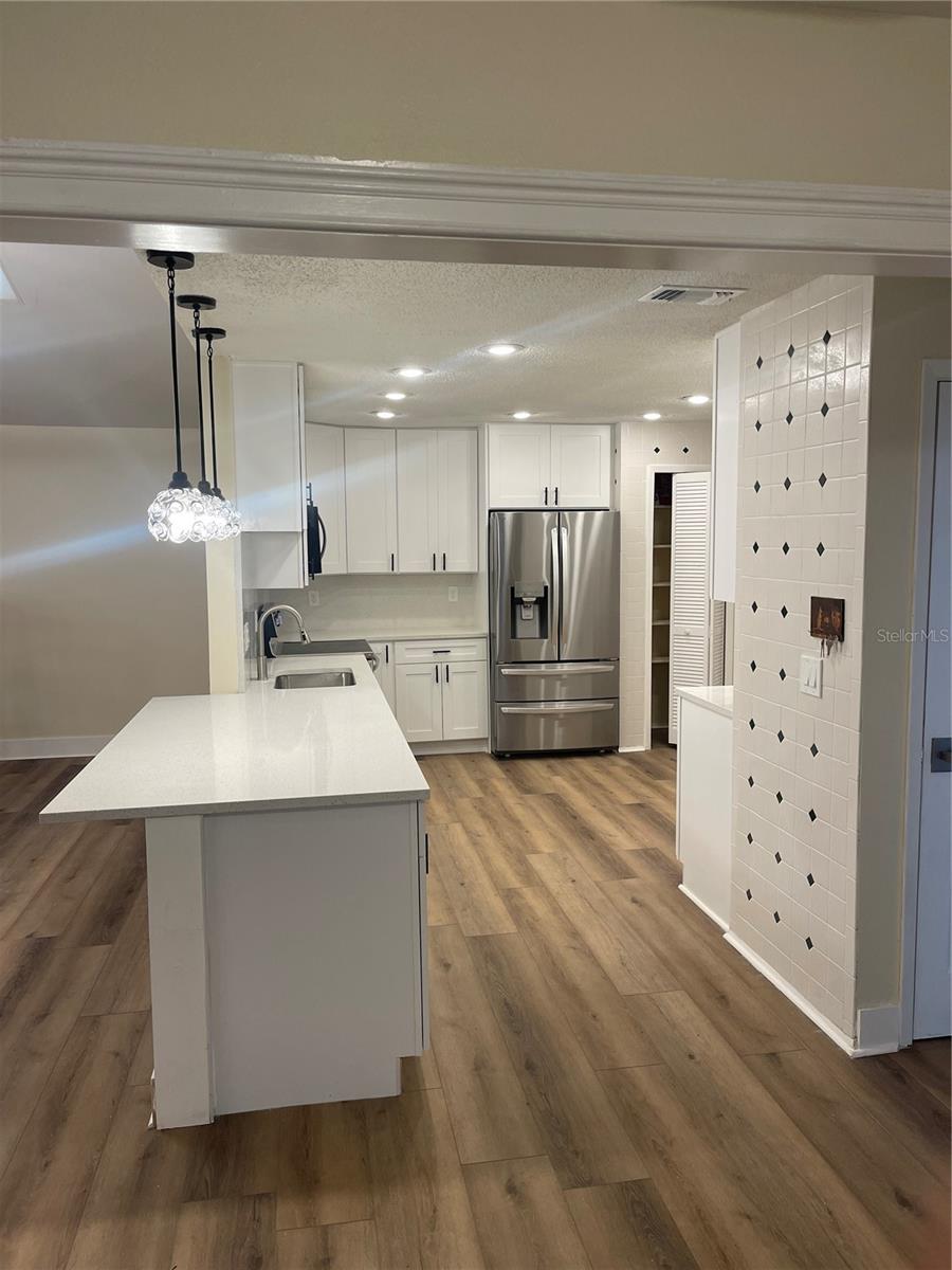 BAYPORT WEST PH I - Residential Lease