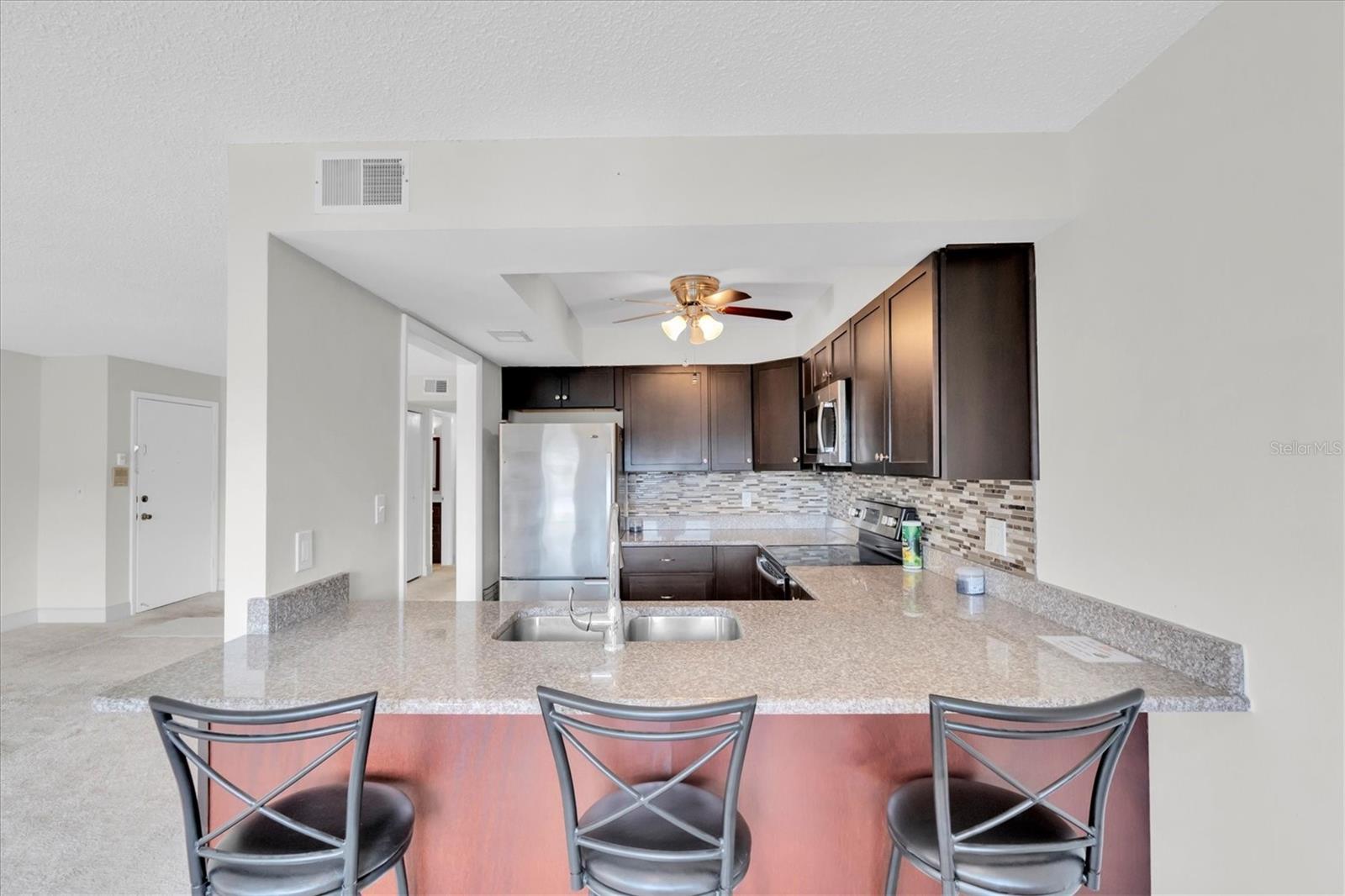 PENTHOUSE GREENS - Residential