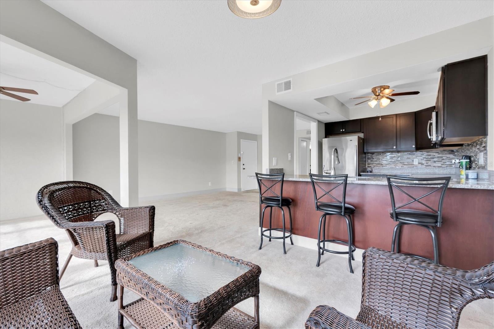 PENTHOUSE GREENS - Residential