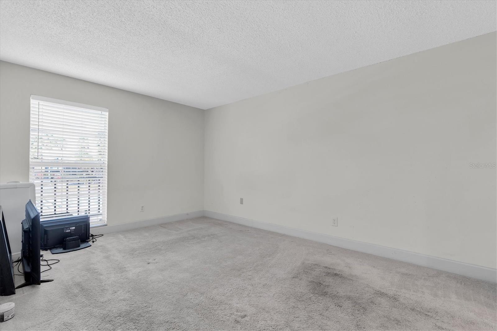 PENTHOUSE GREENS - Residential