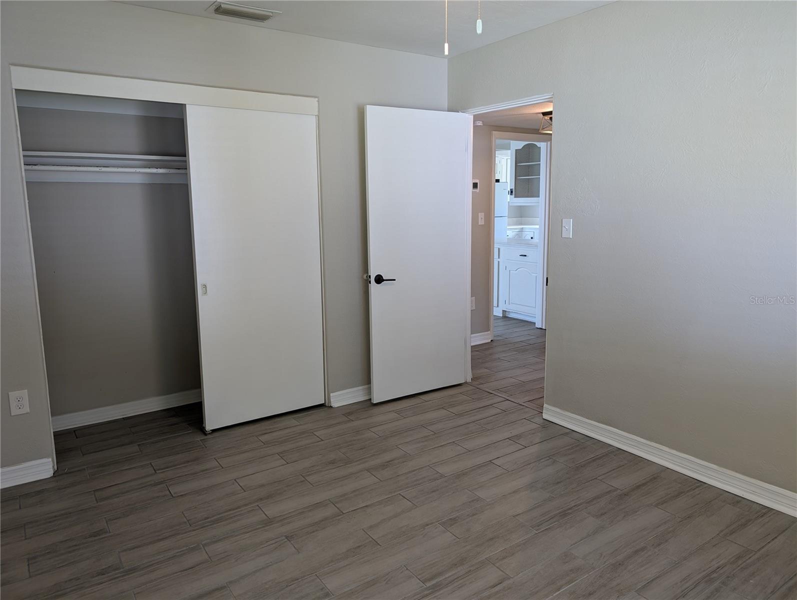 FLORIDA SHORES - Residential Lease