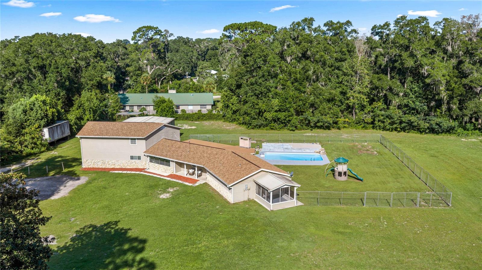2809 NE 49TH STREET