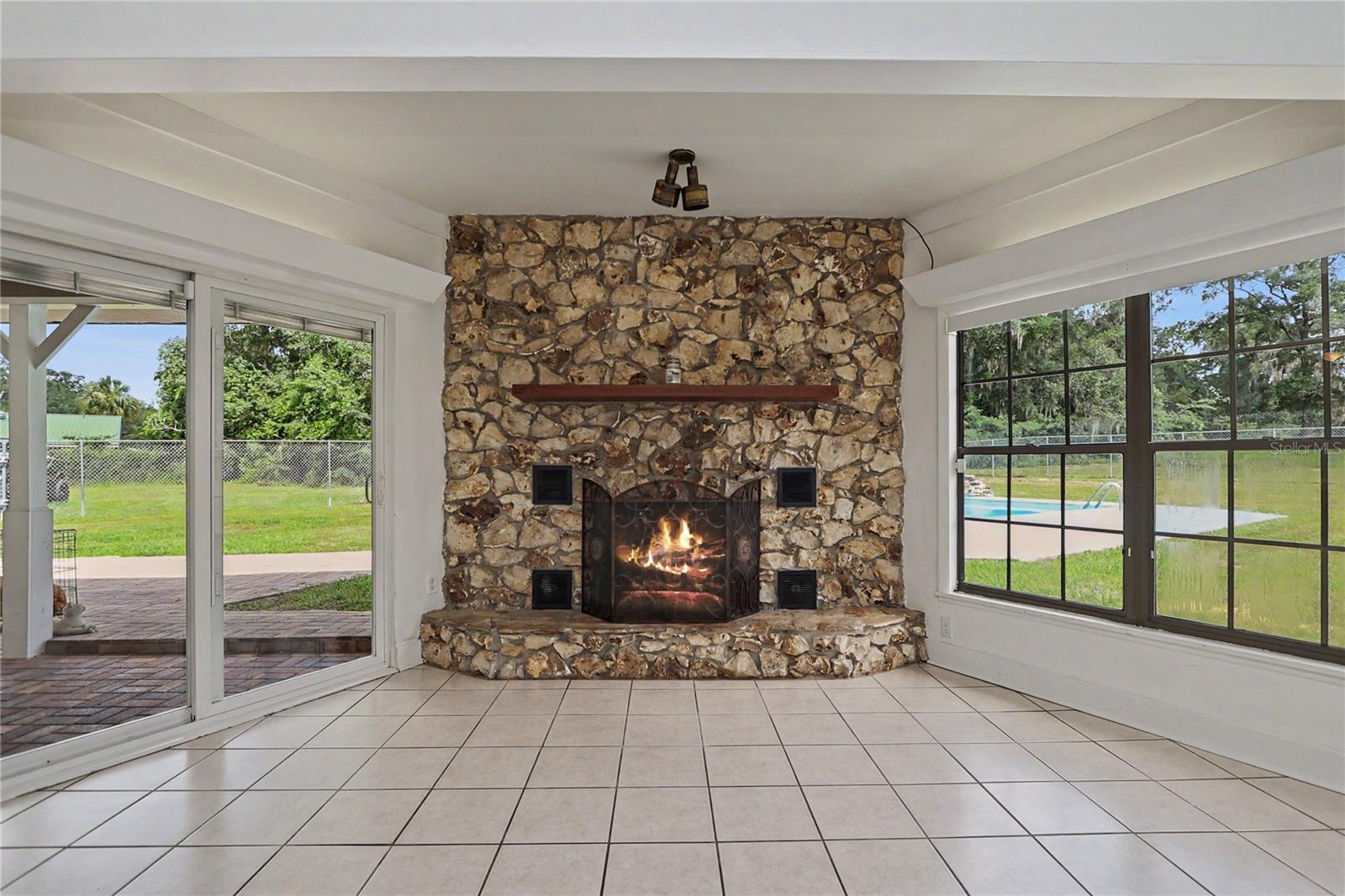 2809 NE 49TH STREET