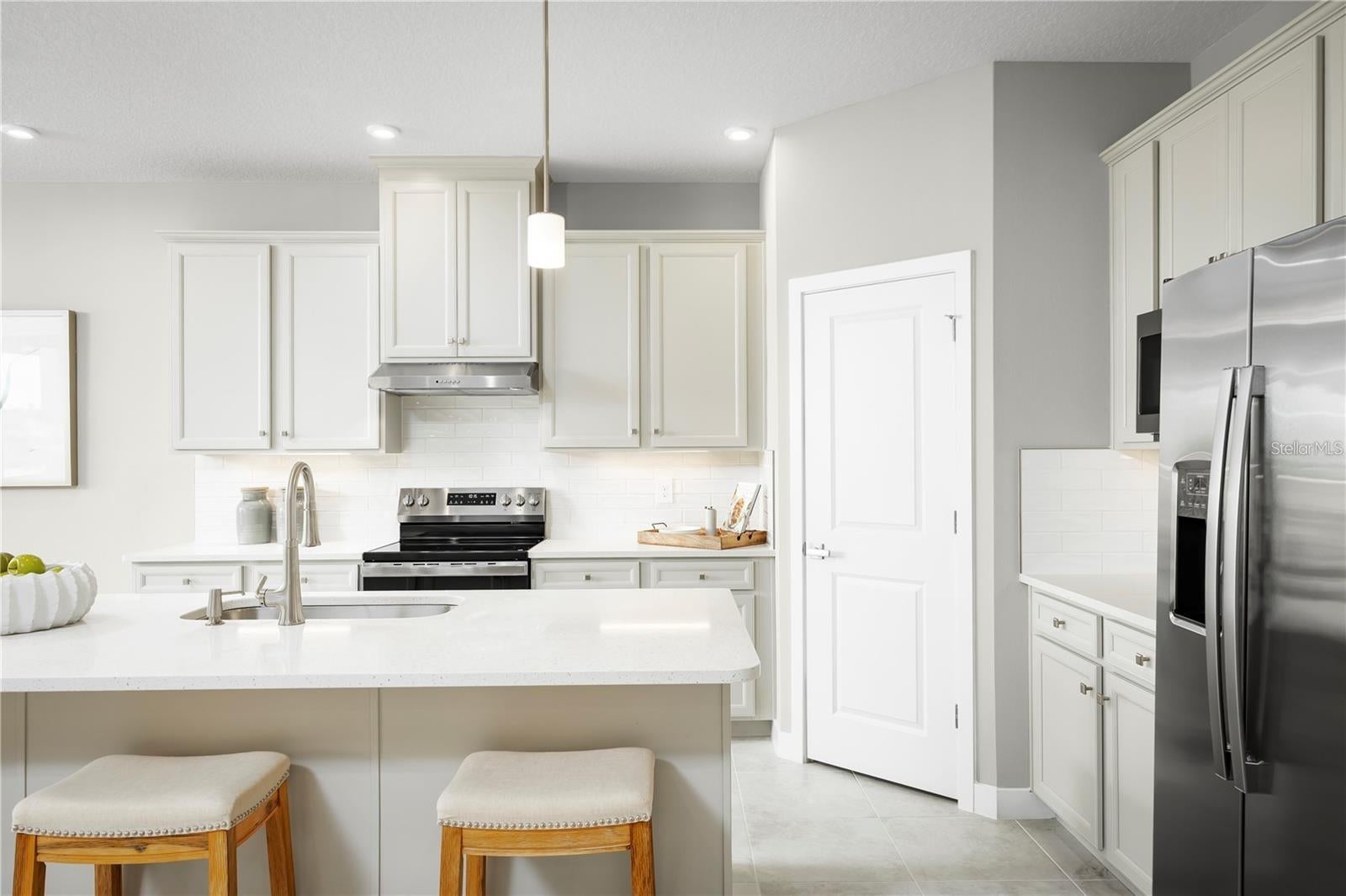 Search Properties for Sale 3 20017 GOLDEN GLOW LOOP