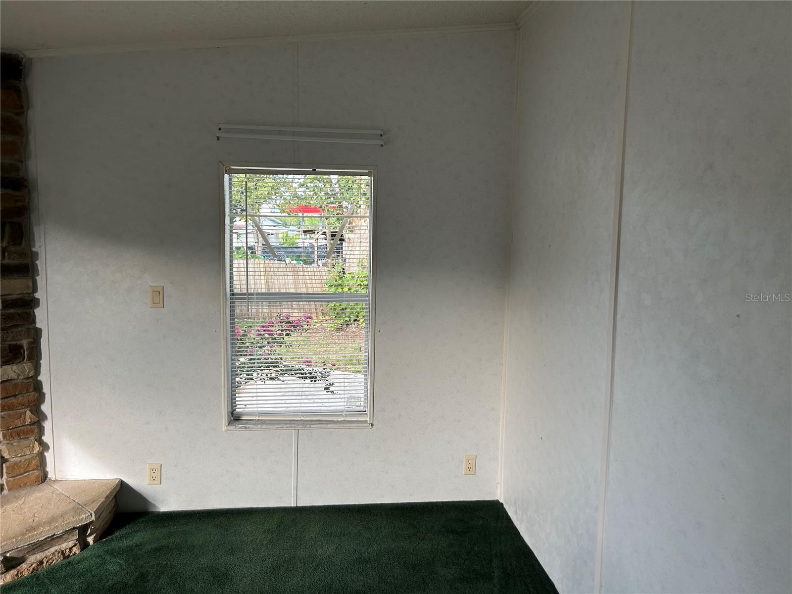 DELAND MOBILE HOMESITES UNREC 157 - Residential