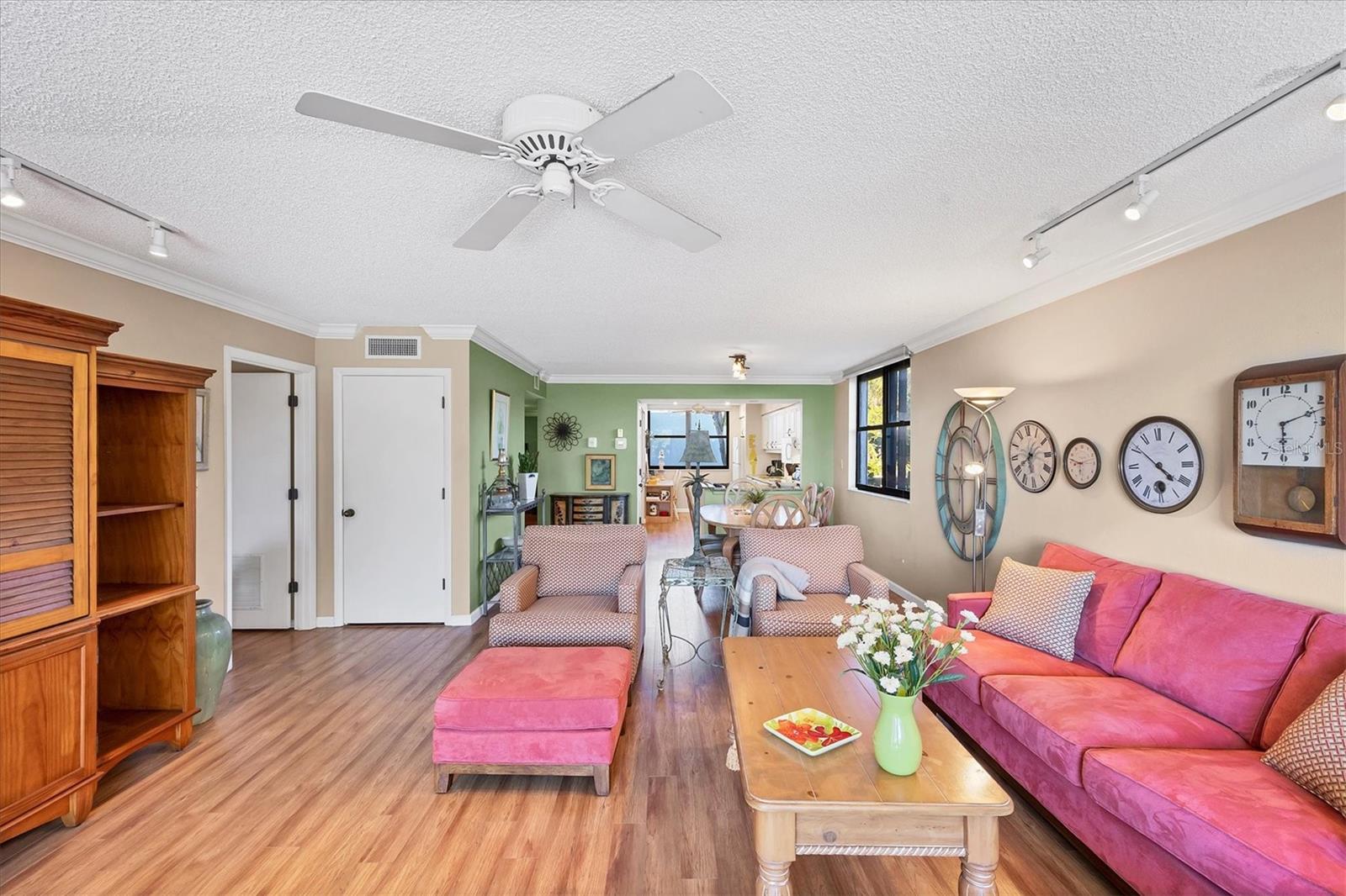 BAYPORT BCH & TEN PH E - Residential