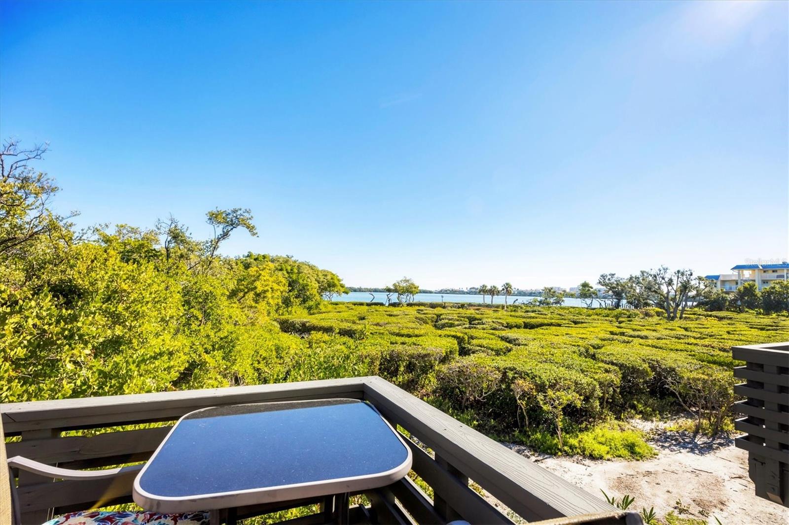 BAYPORT BCH & TEN PH E - Residential