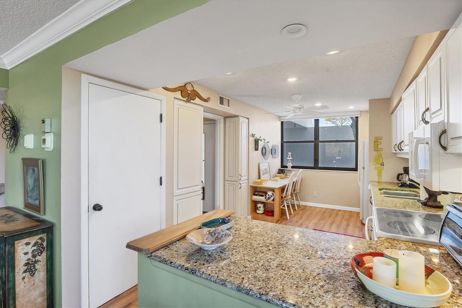 BAYPORT BCH & TEN PH E - Residential