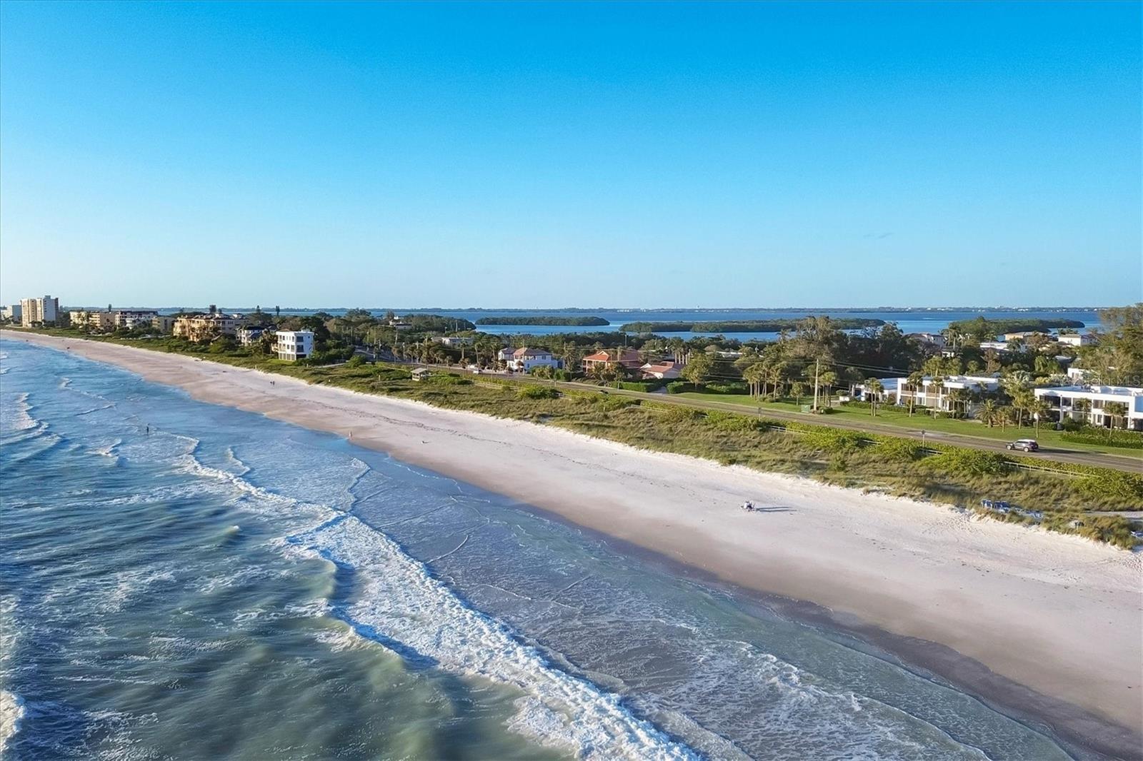 BAYPORT BCH & TEN PH E - Residential