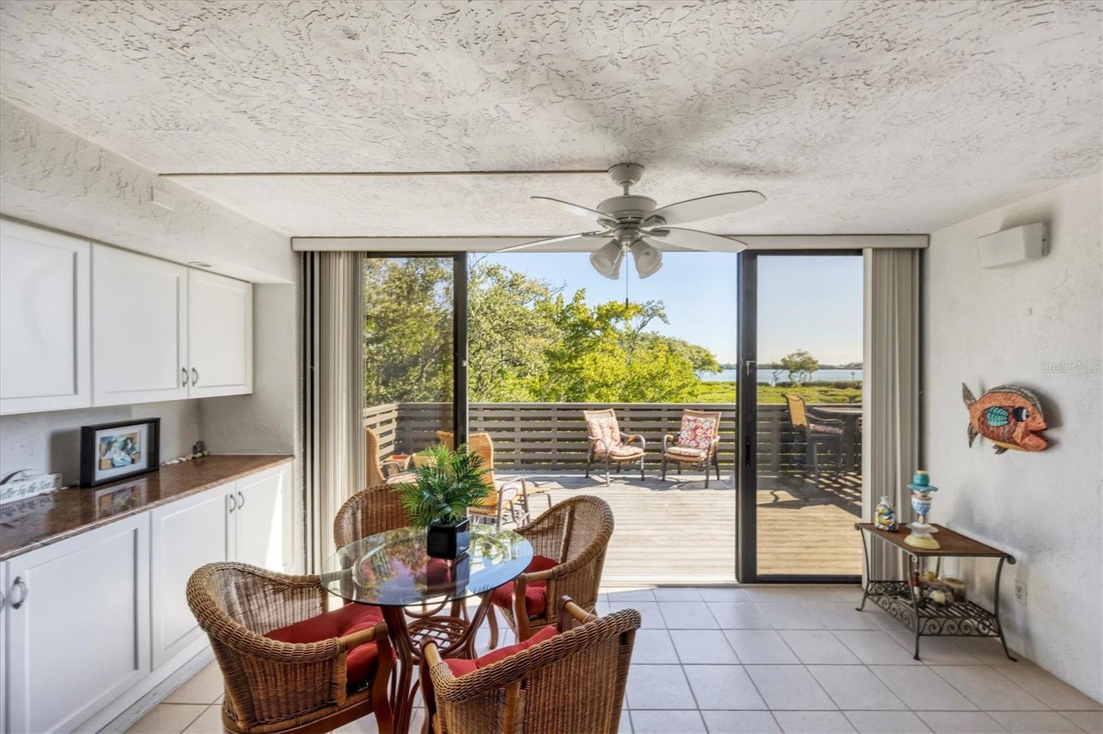 BAYPORT BCH & TEN PH E - Residential