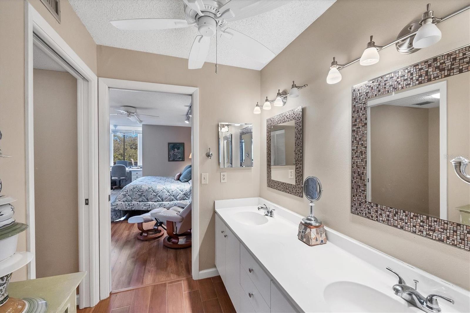 BAYPORT BCH & TEN PH E - Residential