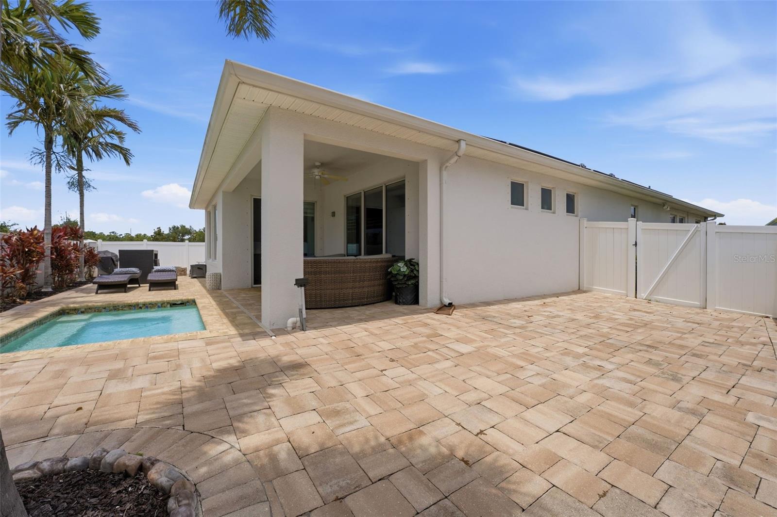 MOSS CREEK - Residential