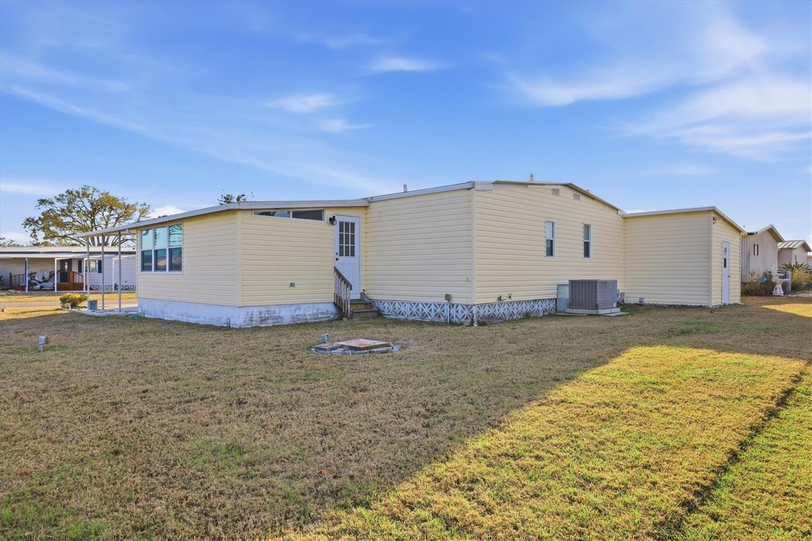 SHADOW BROOK MOBILE HOME - Residential