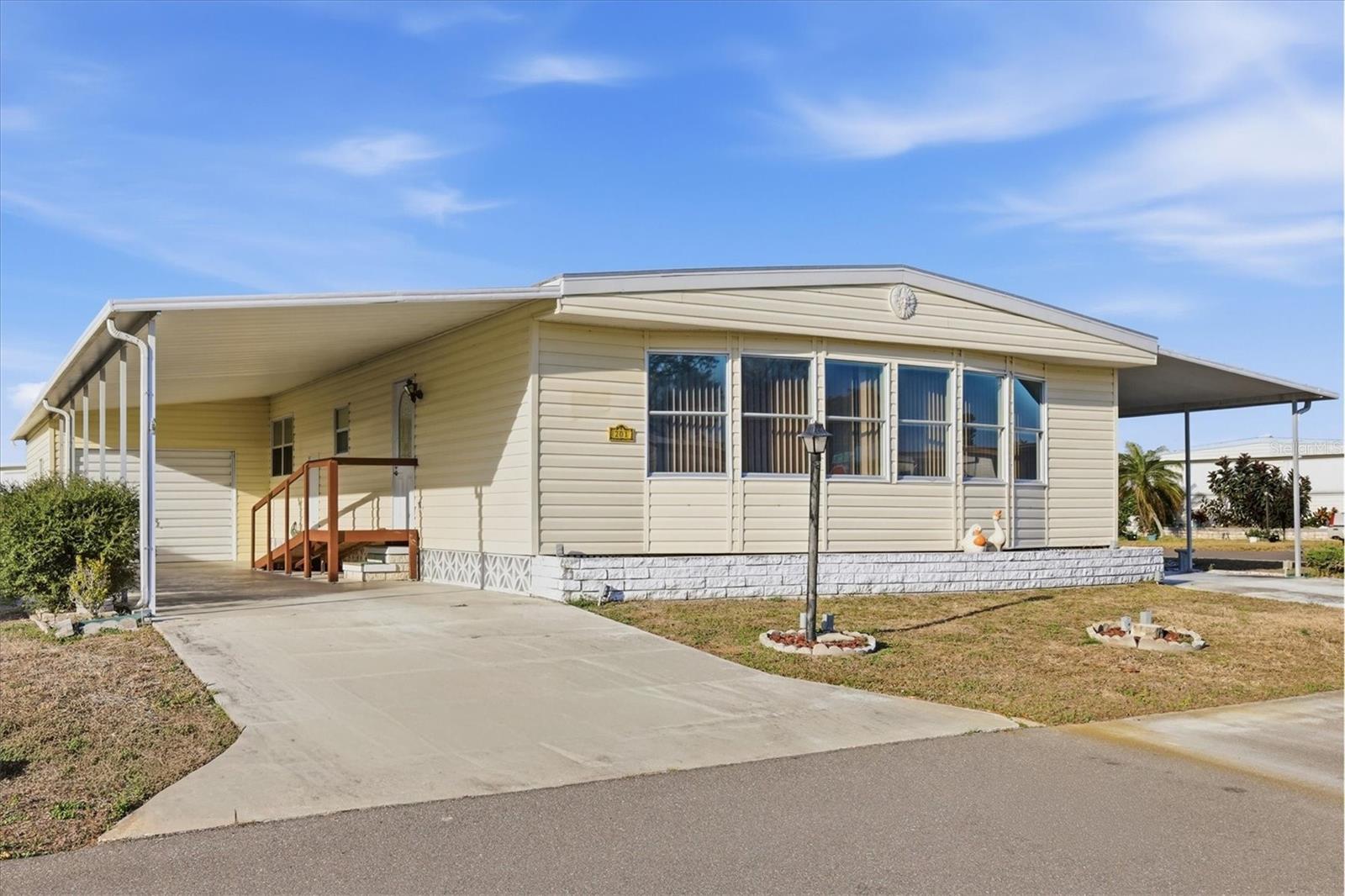 SHADOW BROOK MOBILE HOME - Residential