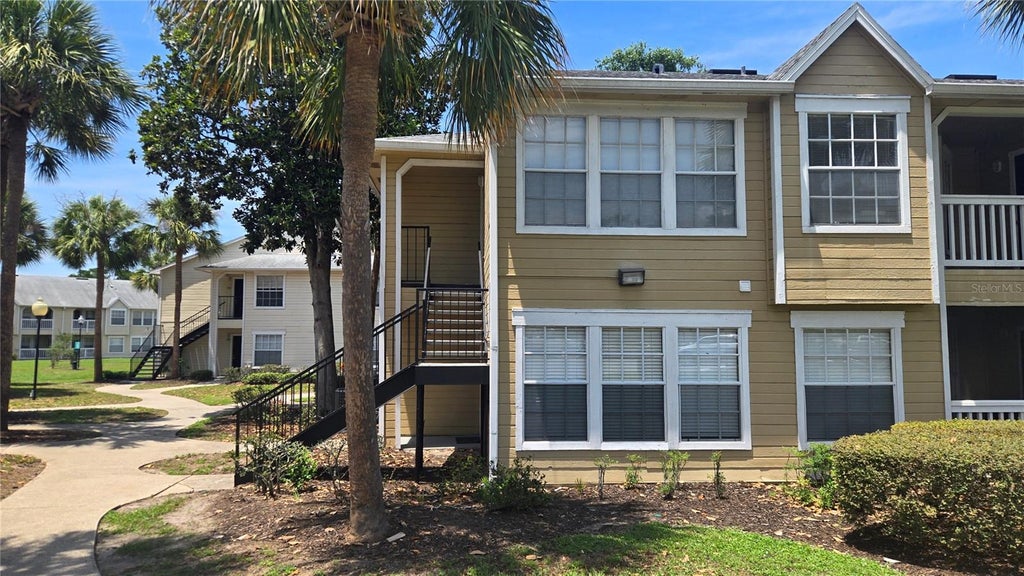Photo of 1077 S Hiawassee Road #824, Orlando, FL 32835 (MLS # S5151116)