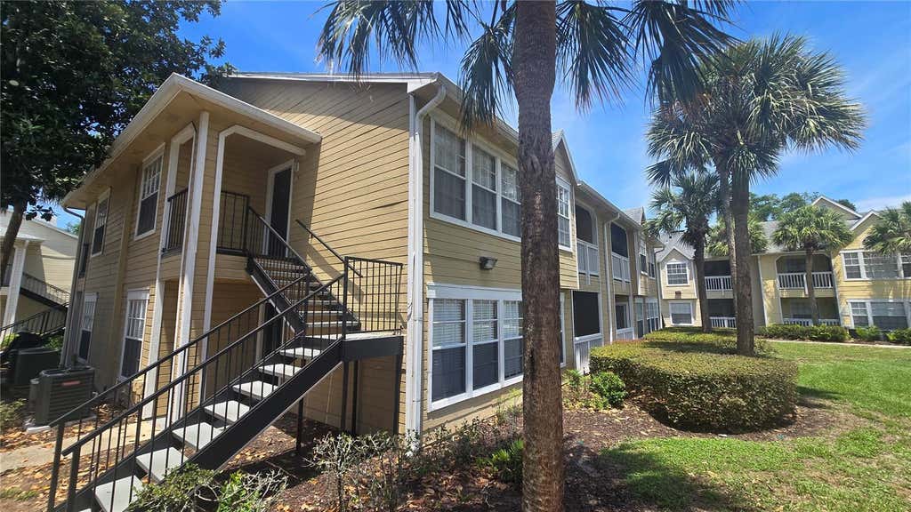 Photo of 1077 S Hiawassee Road #824, Orlando, FL 32835 (MLS # S5151116)