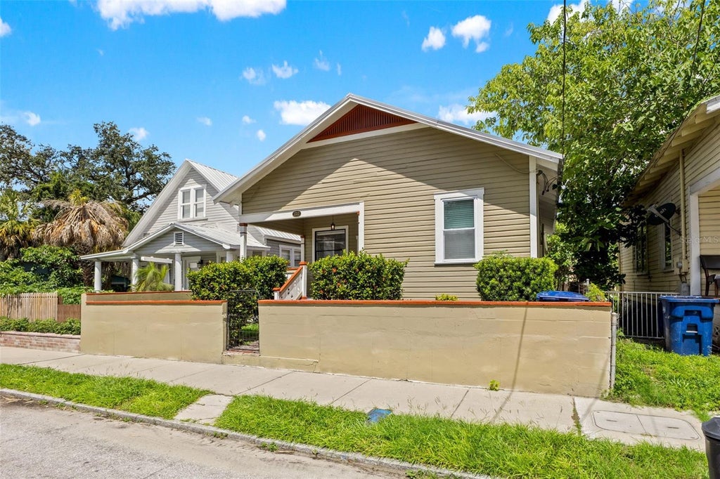 Photo of 1310 E 15th Avenue, Tampa, FL 33605 (MLS # TB8545165)