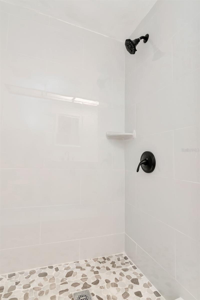 EAST LAKE WOODLANDS WOODLAKE RUN - Residential