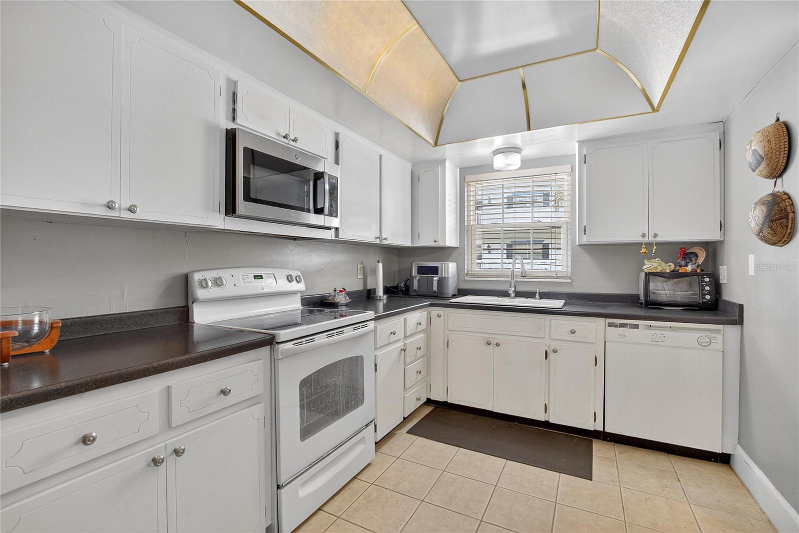 PORT BELLEAIR CONDO - Residential