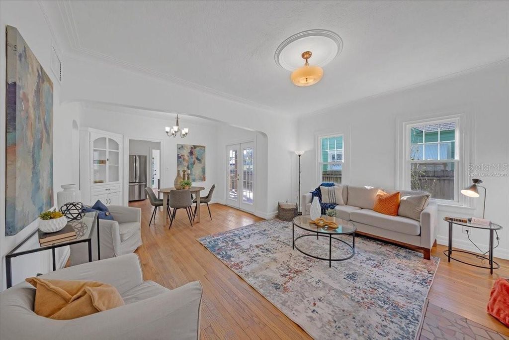 Photo of 943 Queen Street N, St Petersburg, FL 33713 (MLS # TB8489727)