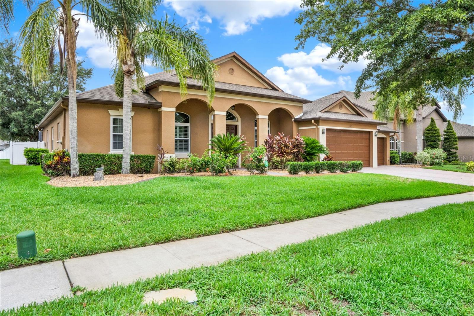 2313 PESARO CIRCLE