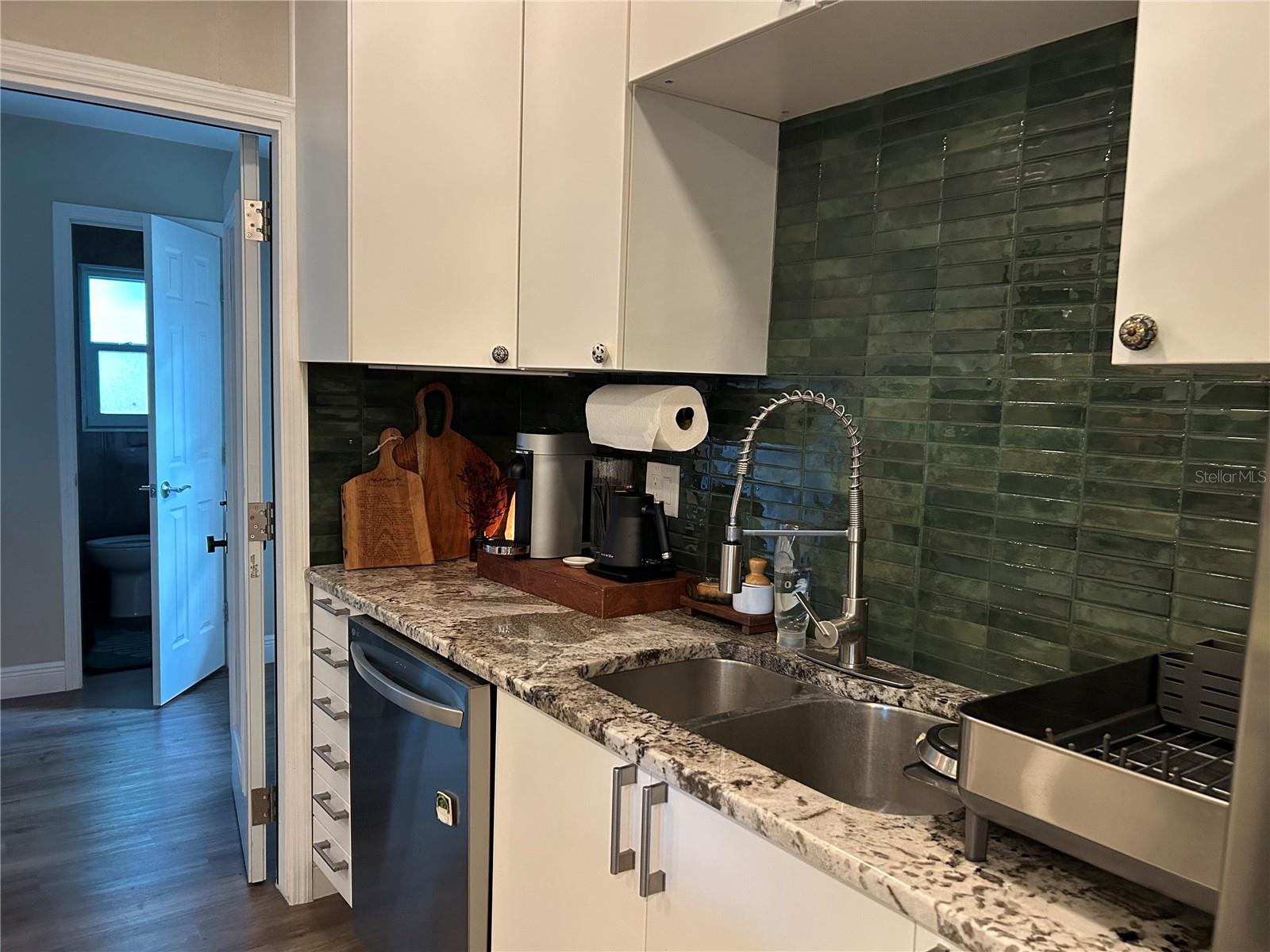 DOUGLAS MANOR SUB - Residential Lease