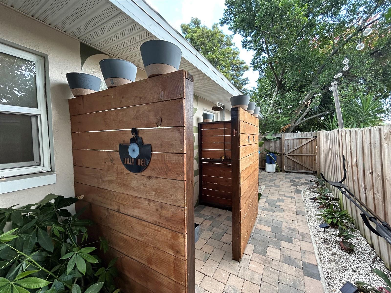 DOUGLAS MANOR SUB - Residential Lease