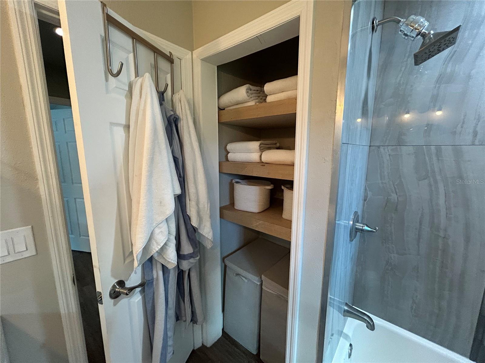 DOUGLAS MANOR SUB - Residential Lease