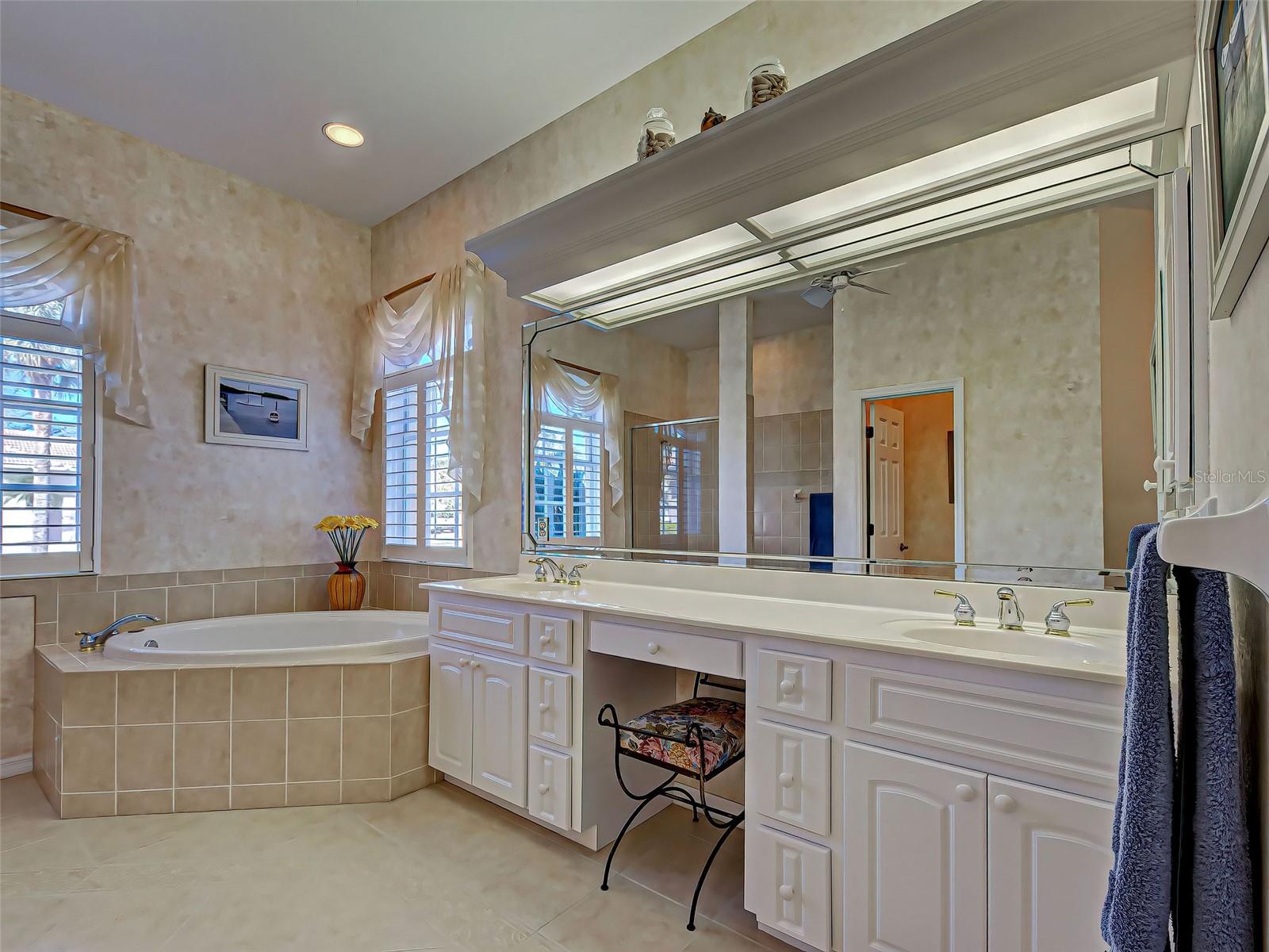 SAWGRASS - Residential