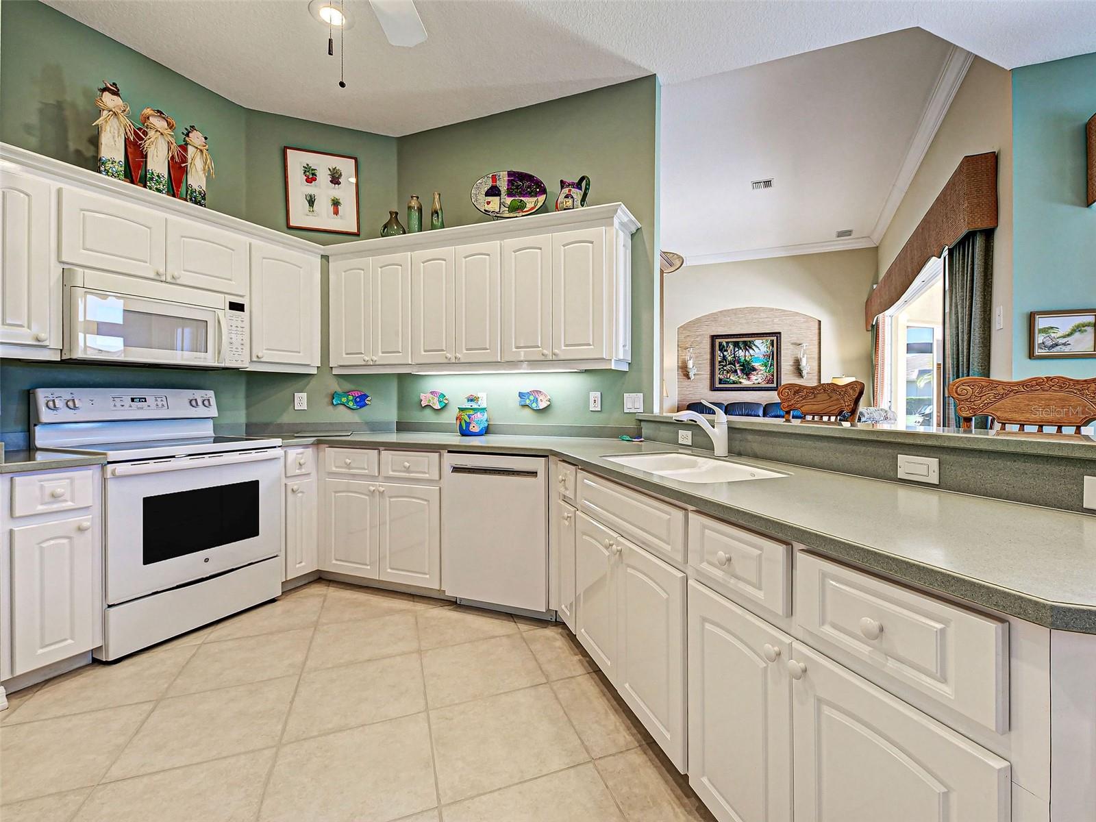 SAWGRASS - Residential