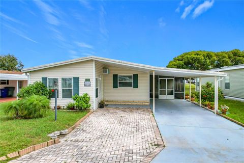 A home in WINTER HAVEN