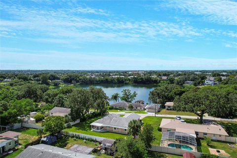 A home in EUSTIS