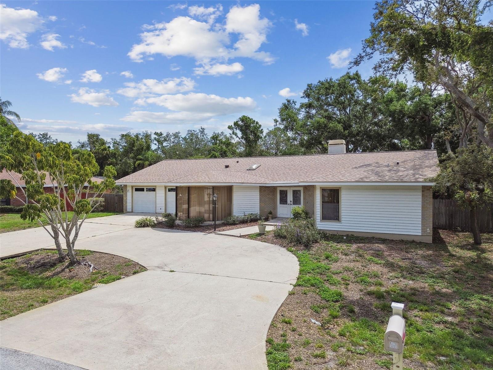 RAMBLEWOOD - Residential