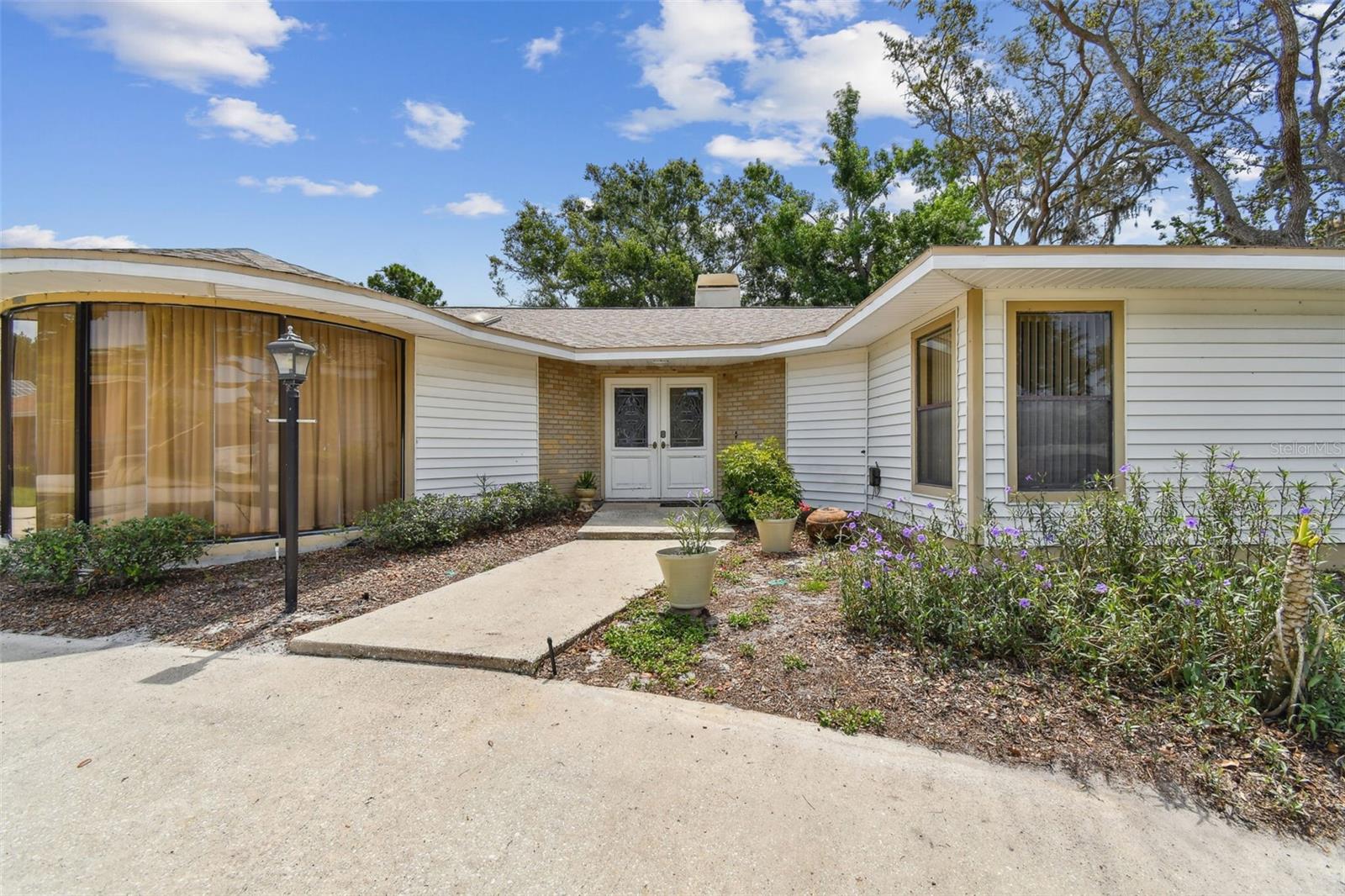RAMBLEWOOD - Residential