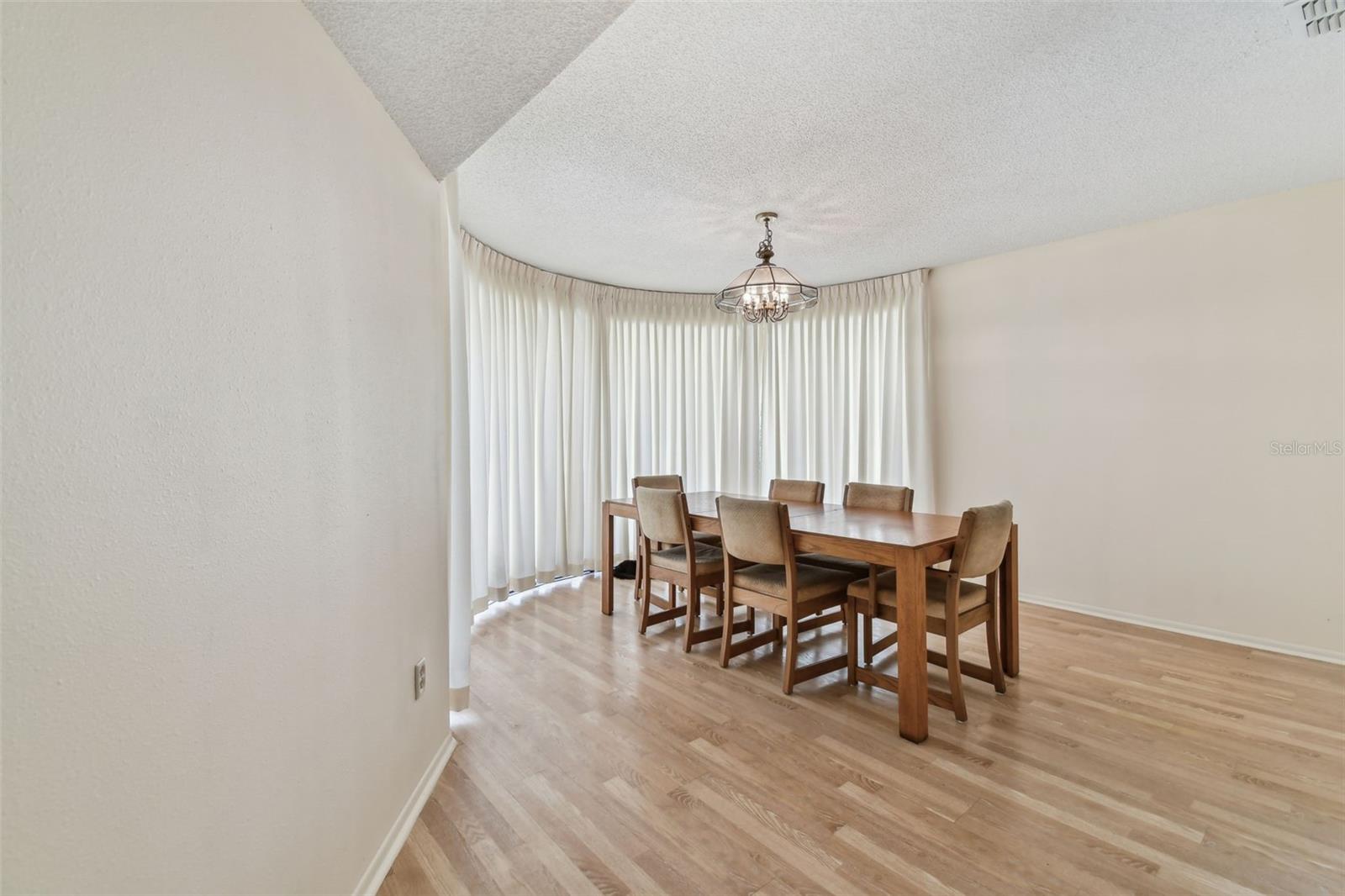 RAMBLEWOOD - Residential
