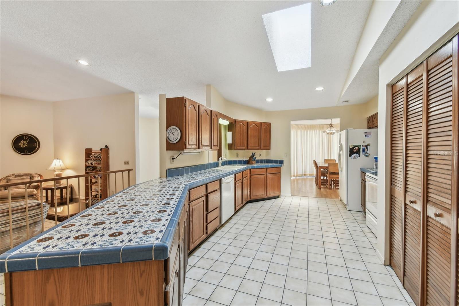 RAMBLEWOOD - Residential