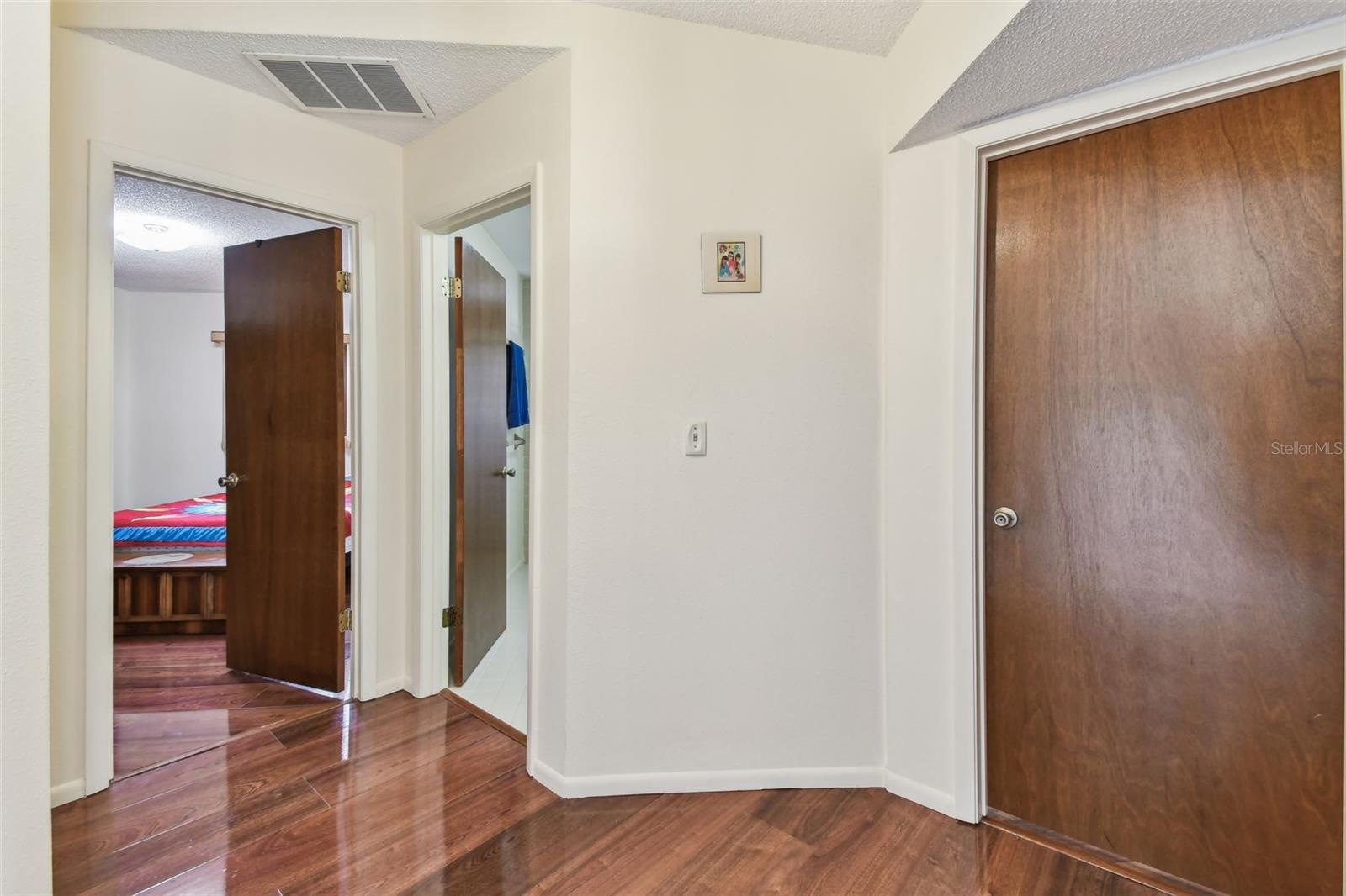 RAMBLEWOOD - Residential