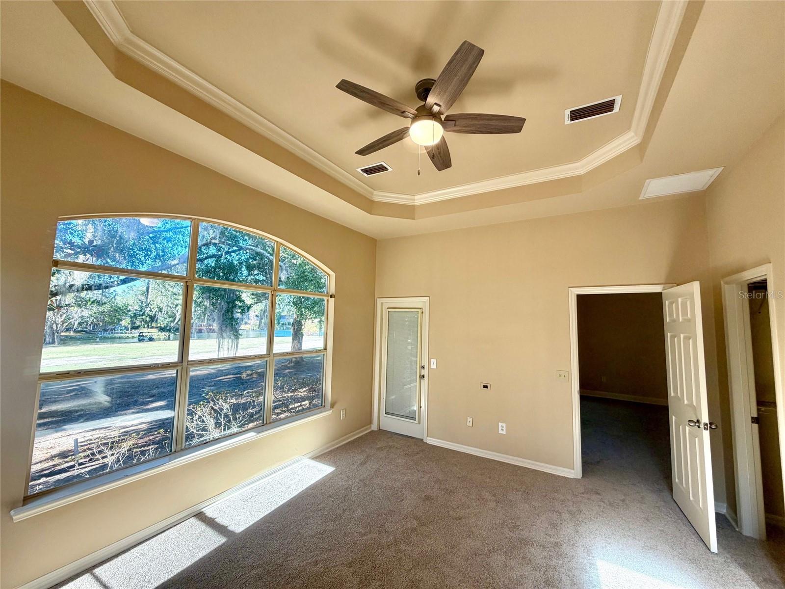 LAKEVIEW VILLAS - Residential