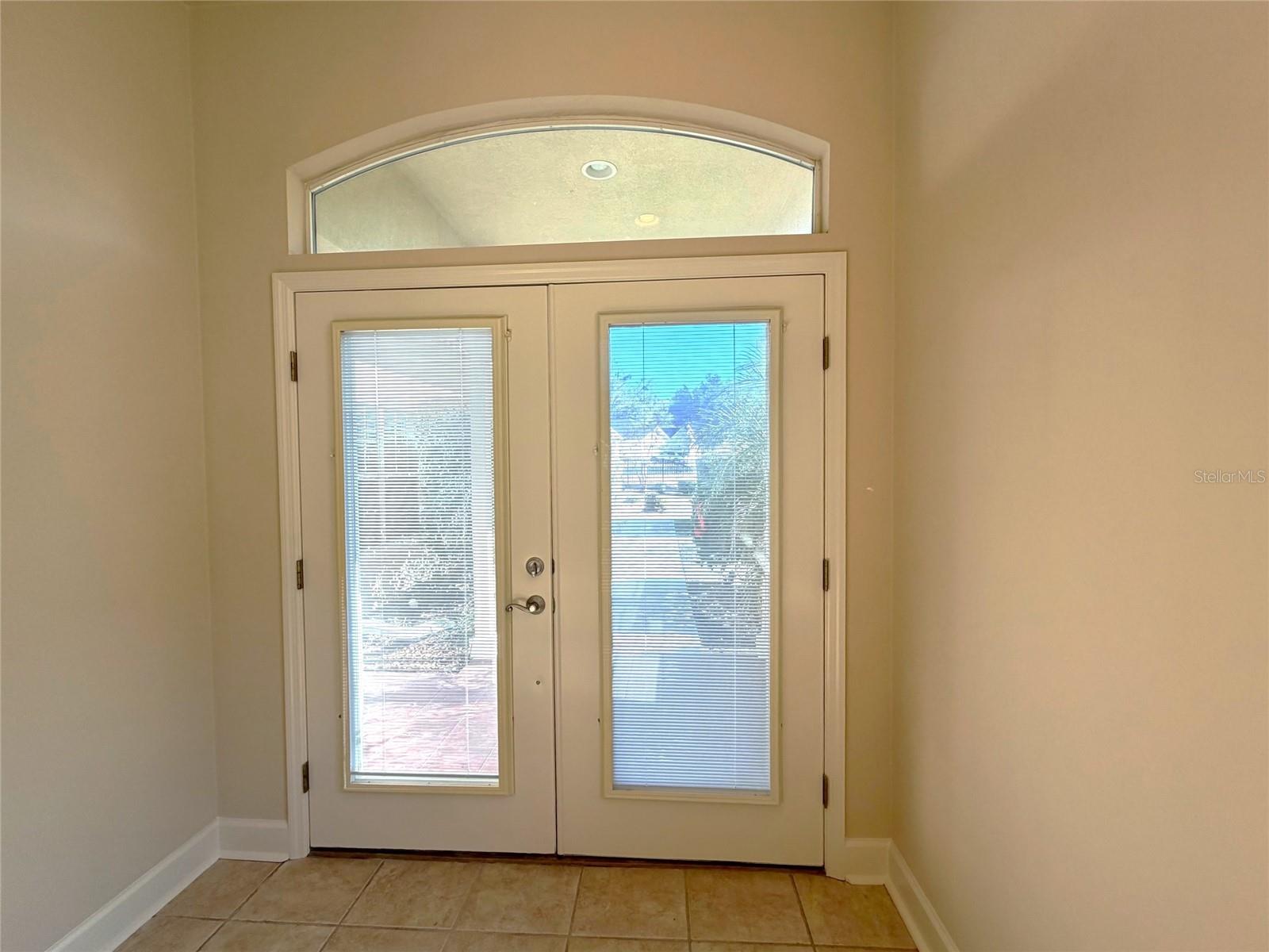 LAKEVIEW VILLAS - Residential