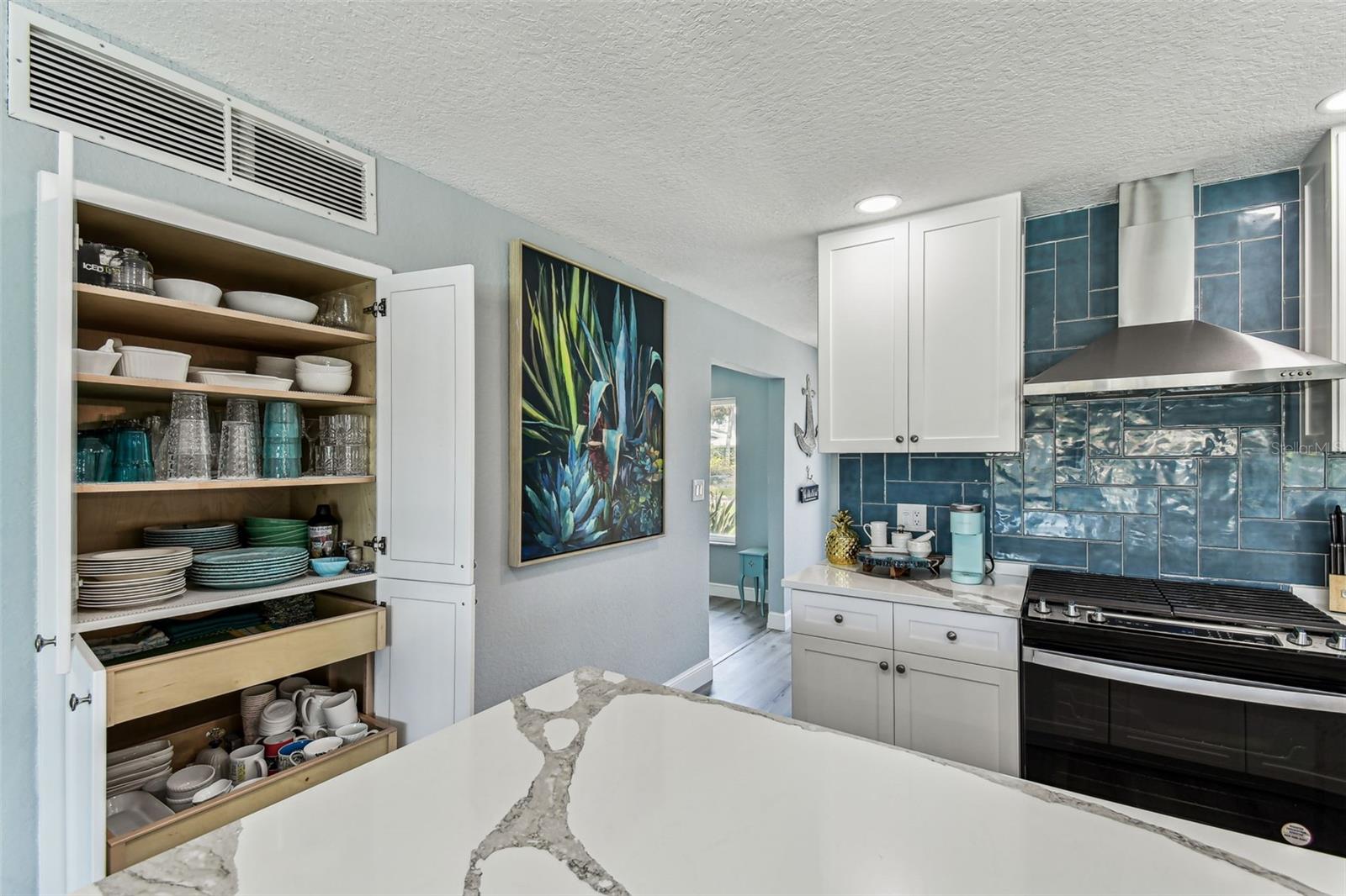 OAKHURST SHORES 5TH ADD - Residential