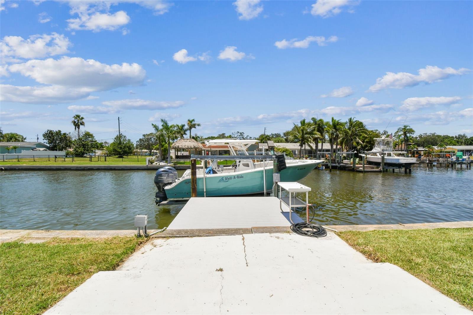 OAKHURST SHORES 5TH ADD - Residential