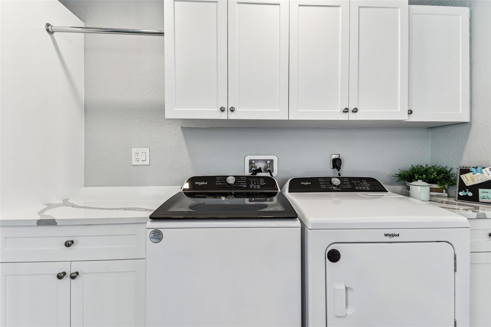 OAKHURST SHORES 5TH ADD - Residential