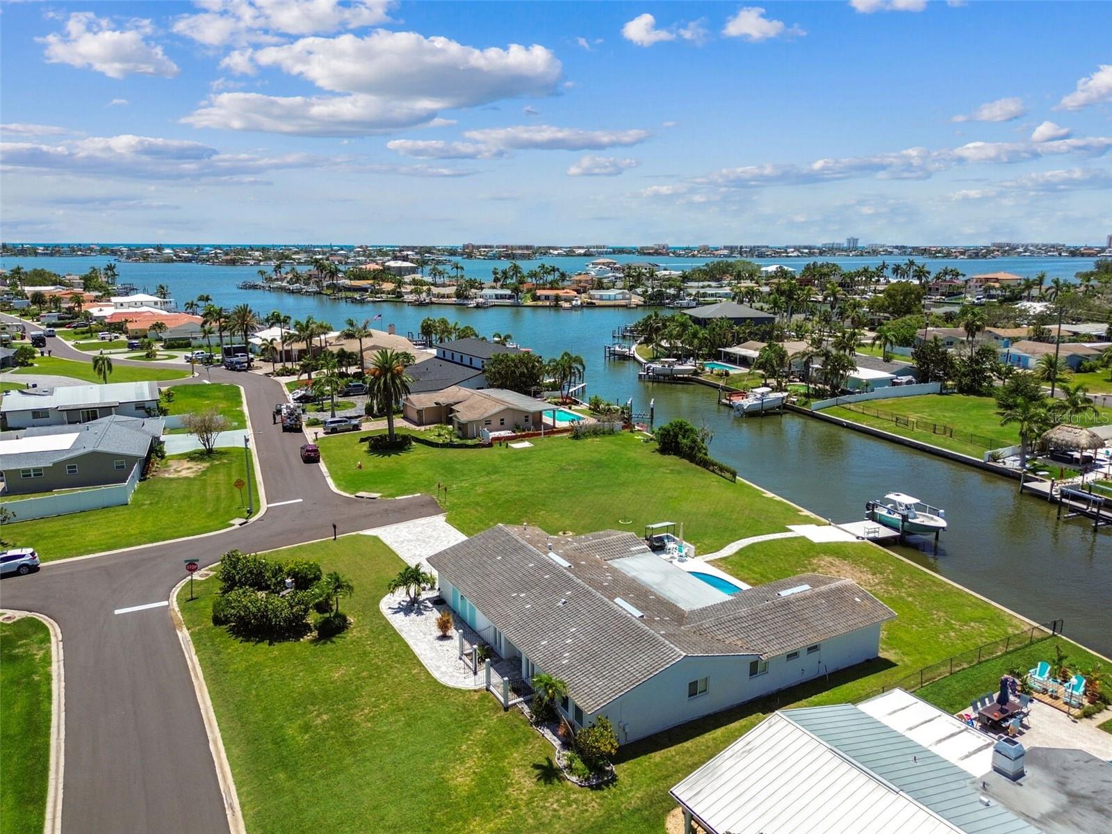 OAKHURST SHORES 5TH ADD - Residential