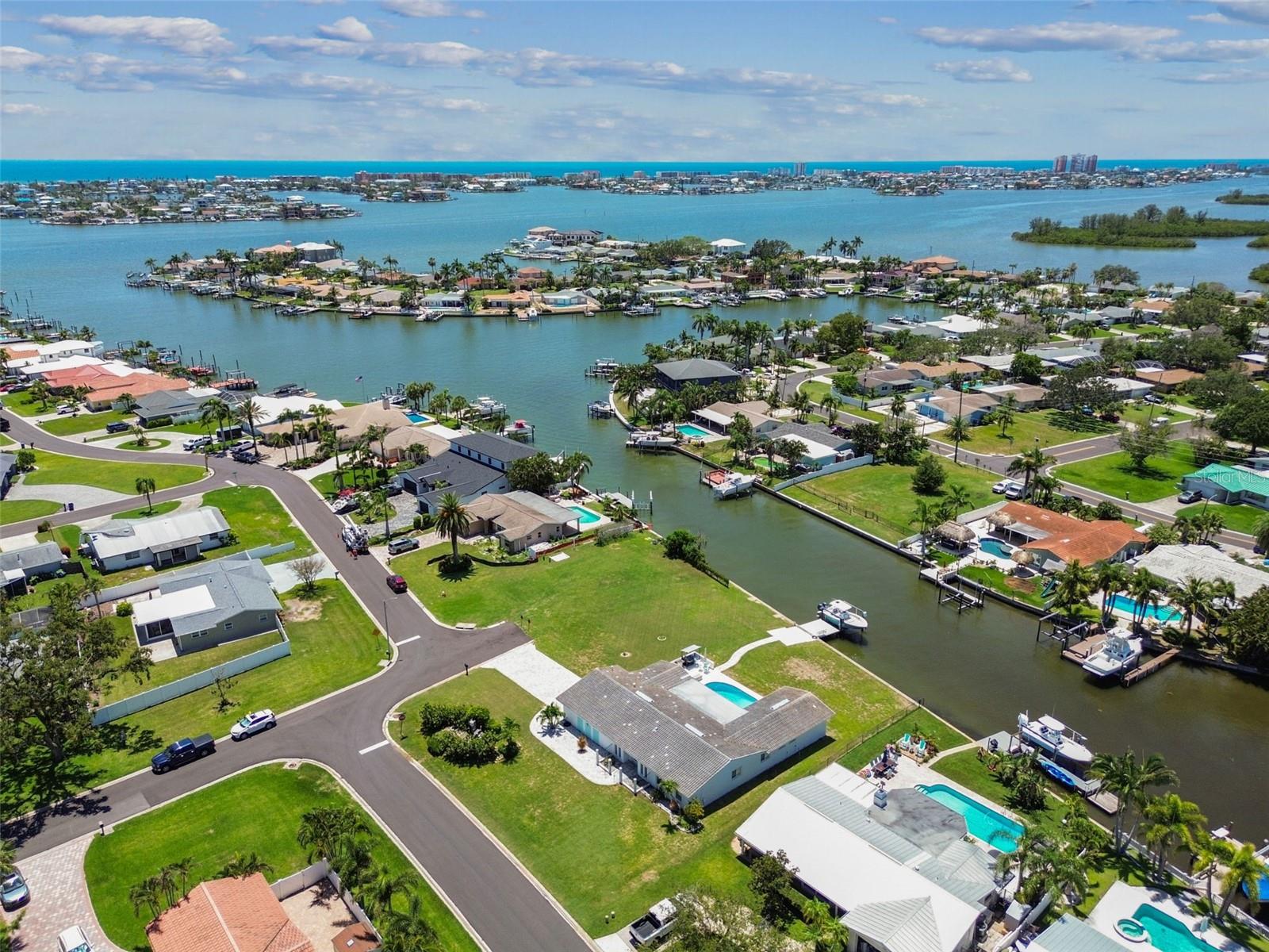 OAKHURST SHORES 5TH ADD - Residential