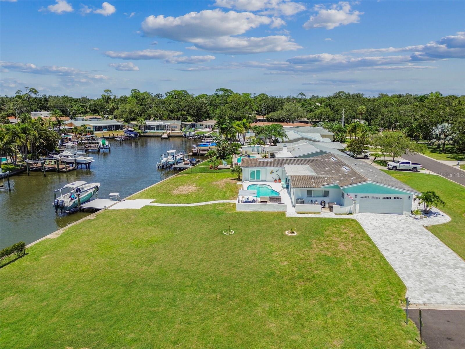 OAKHURST SHORES 5TH ADD - Residential