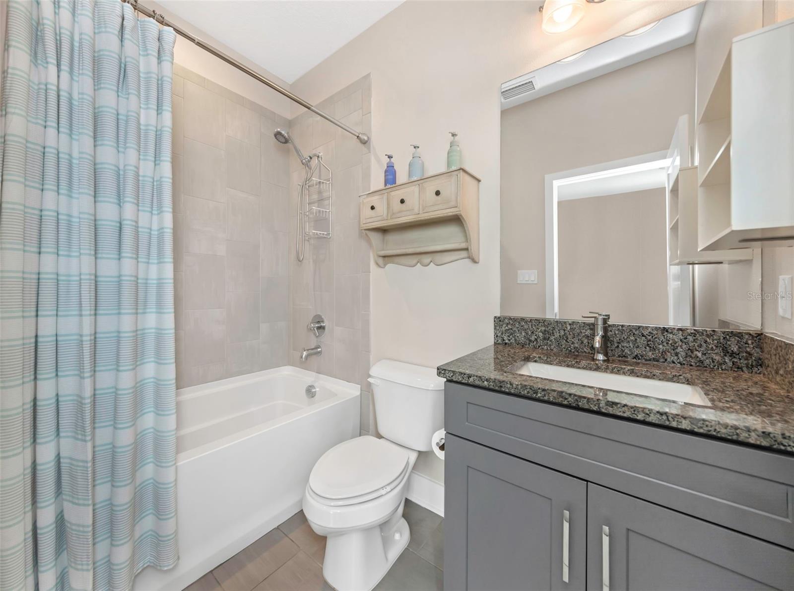 HIGHLAND TWNHMS - Residential