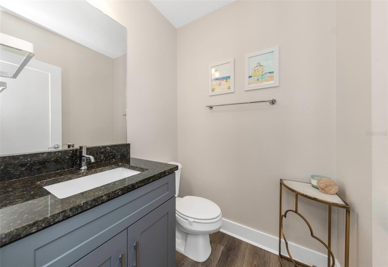 HIGHLAND TWNHMS - Residential